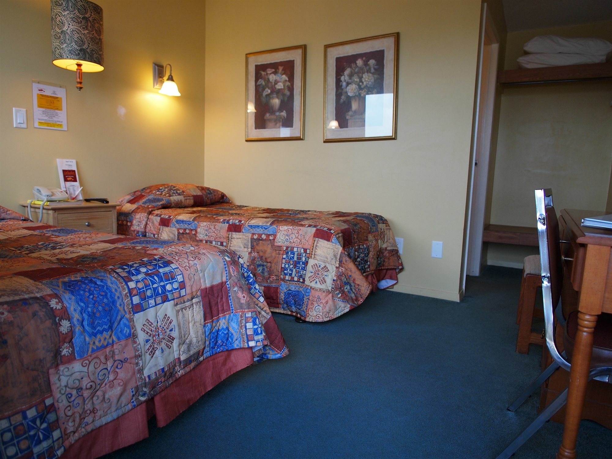 West Coast On The Harbour Motel