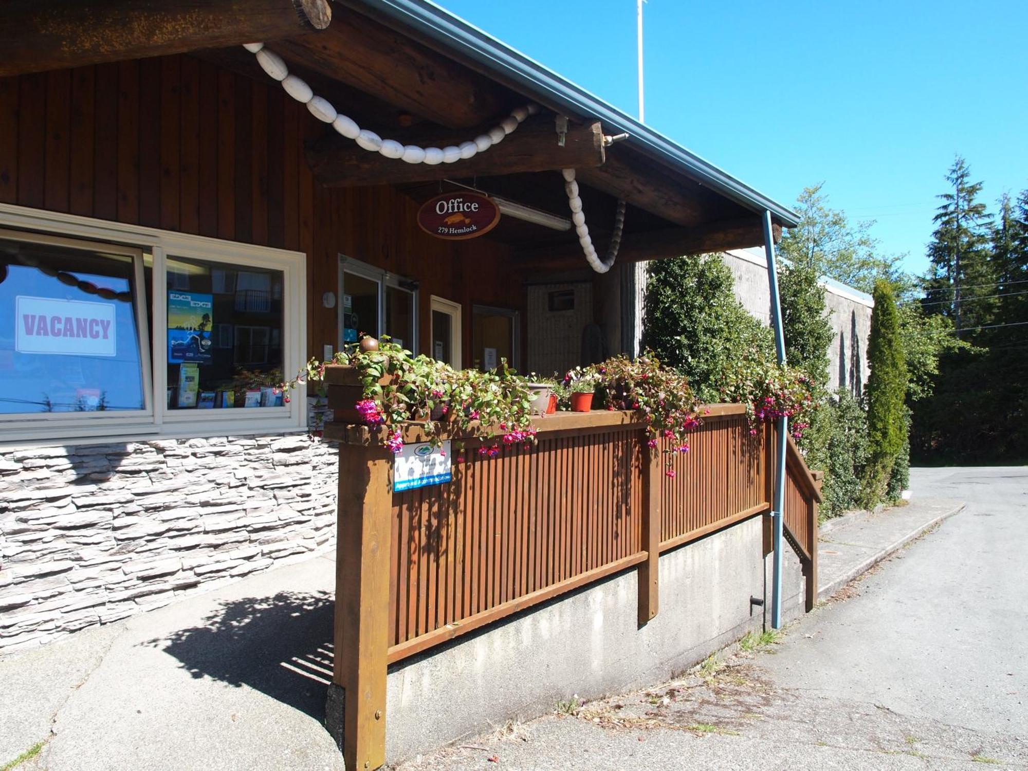 West Coast On The Harbour Motel 4*