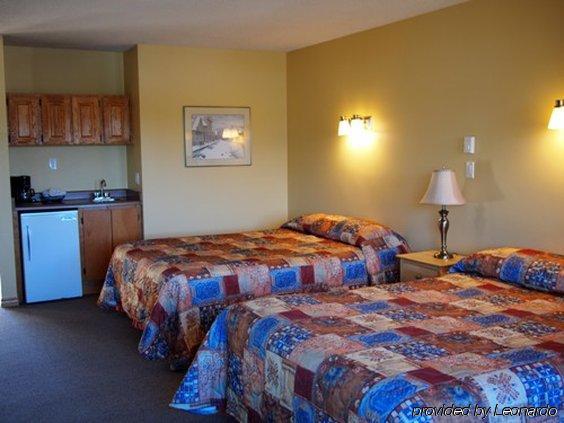 West Coast On The Harbour Motel Ucluelet